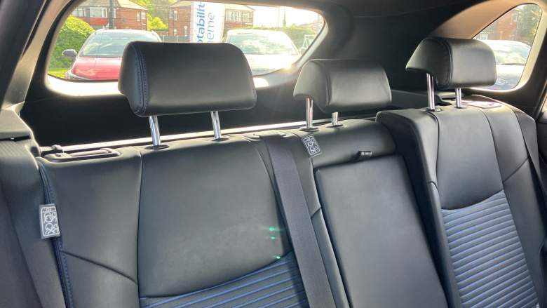 Toyota RAV4 2.5 VVT-i Hybrid Dynamic 5dr CVT 2WD Hybrid Estate